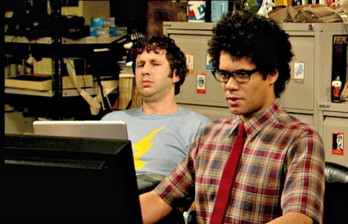 6 Things ALL Tech Support Guys Have In Common