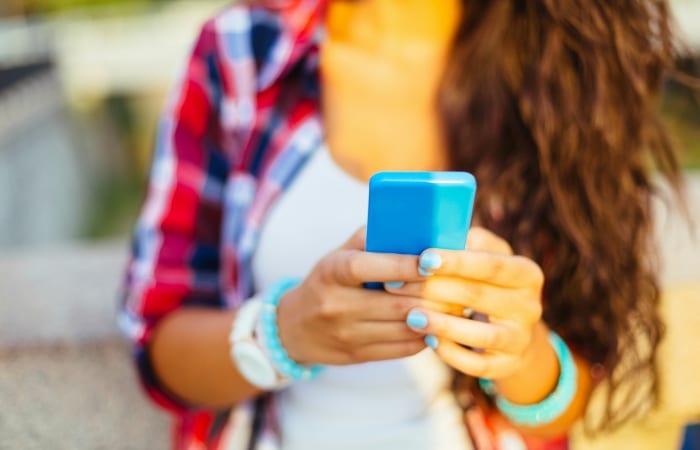 Is It Just Me, Or Do Dating Sites Make It Harder To Find Love?