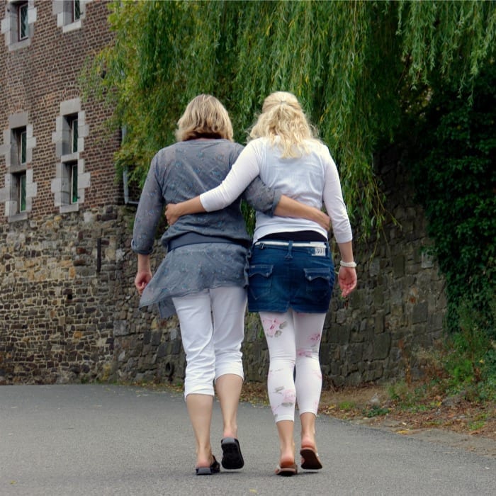 mom and daughter