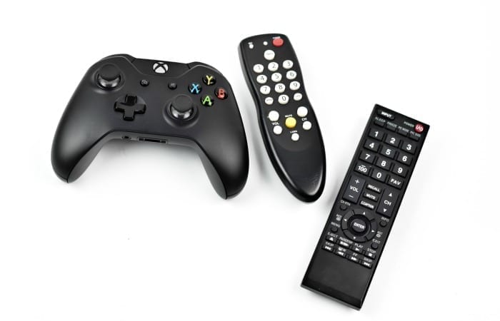 5-things-you-need-before-your-next-binge-watching-session-featured