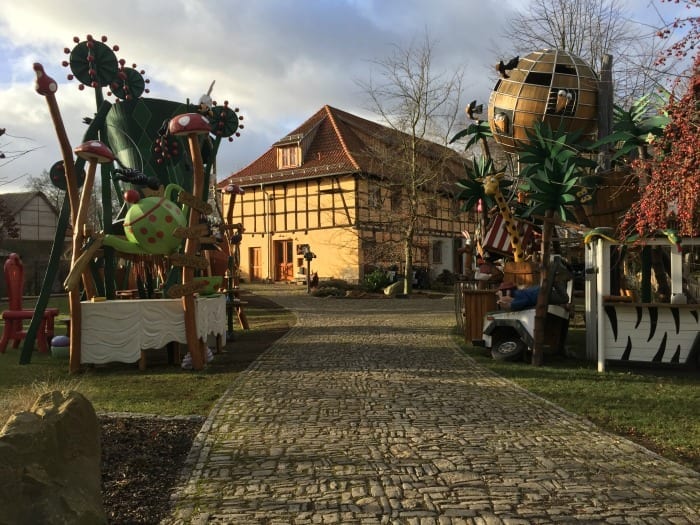willy-wonka-home