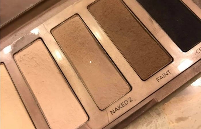 That Hopeless Moment Every Make-Up Girl Knows Too Well…
