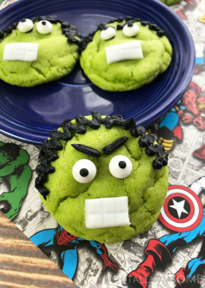 Hulk Cookies #hulk #hulkcookies #hulkrecipes #crinklecookies