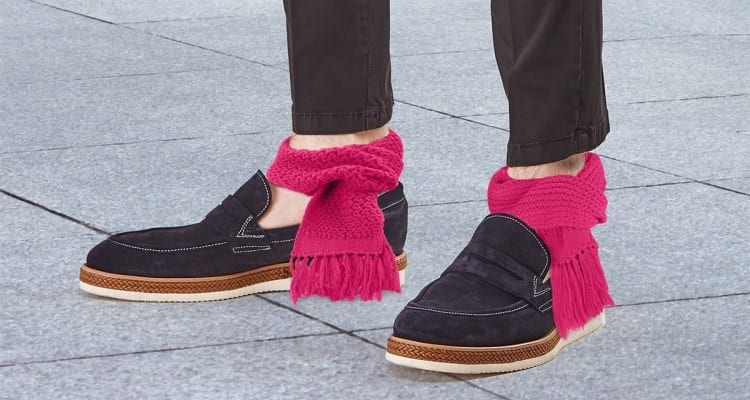 Ankle Scarves Are The New Trend For Those Always Cold