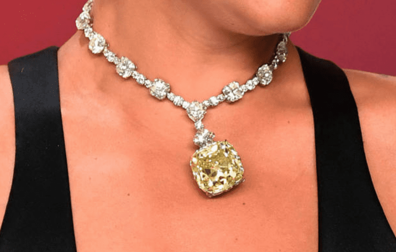 Lady Gaga Wore A 30 Million Dollar Necklace to The Oscars