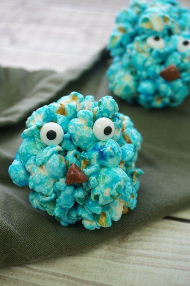 When your kids are dying for a certain movie to come out, it's time for Easy Wonder Park Inspired Boomer Bear Popcorn Balls to give them a tiny bite of patience. #wonderpark #boomer #wonderparkparty #wonderparkmovienight #wonderparkmovie