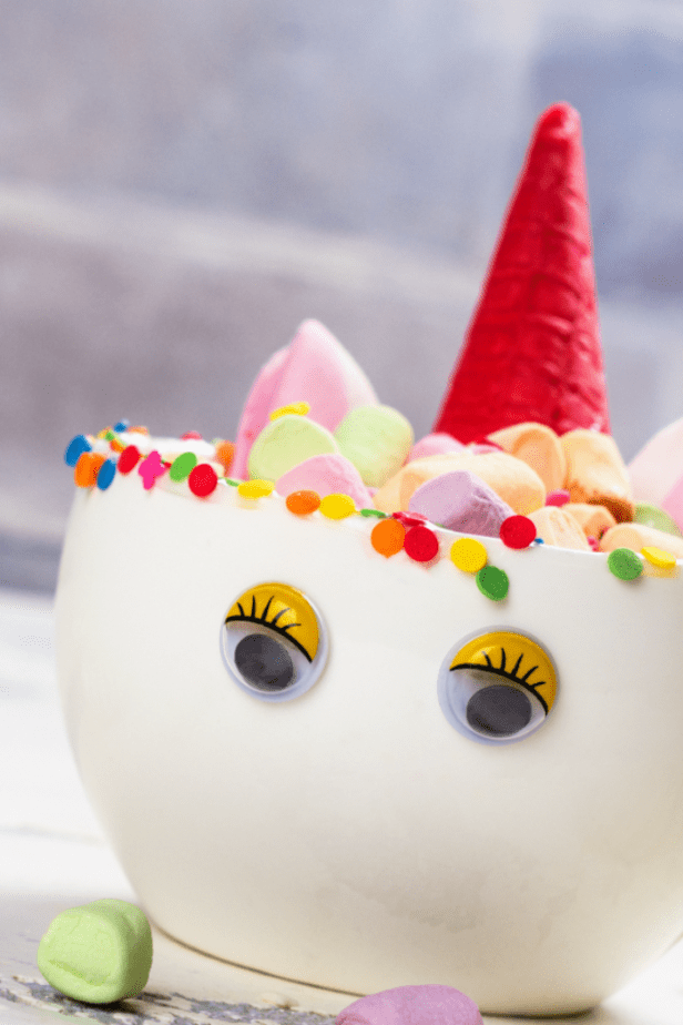 Nope. I won't hear it! This Unicorn Hot Cocoa is the cutest thing on the planet and no amount of cute puppies and sweet kitties is going to get me to change my mind. #unicorn #hotcocoa #hotchocolate