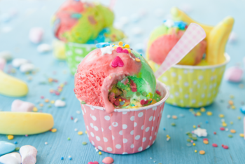 This No-Churn Unicorn Ice Cream Is EVERYTHING