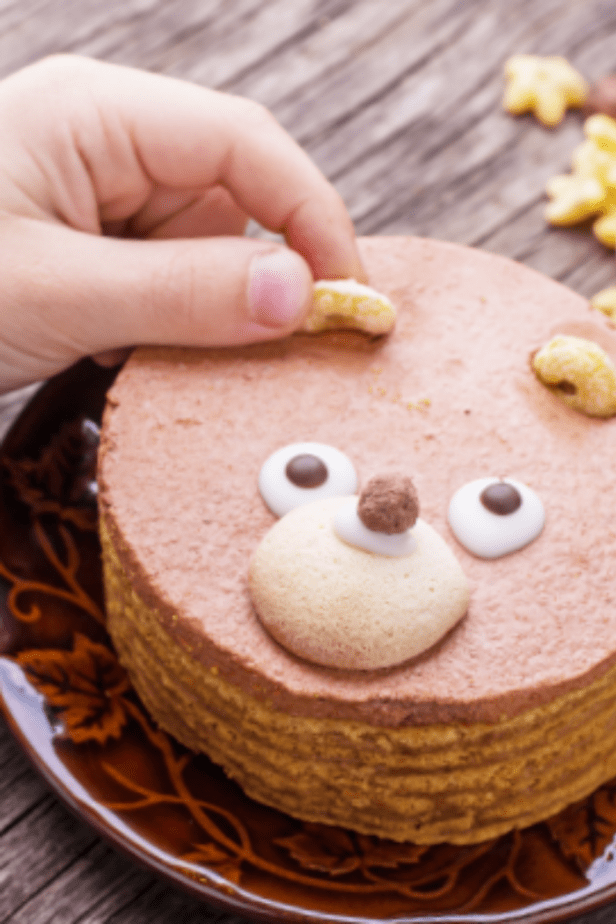 Let me start by saying that making a cake with your kid is fun. They really get into it. This Kid-Made Vegan Chocolate Cake (or as my kid calls it: Beary-Chocolate Cake) is so simple, it amps-up the fun to 10,000. #vegan #cake #kidactivities