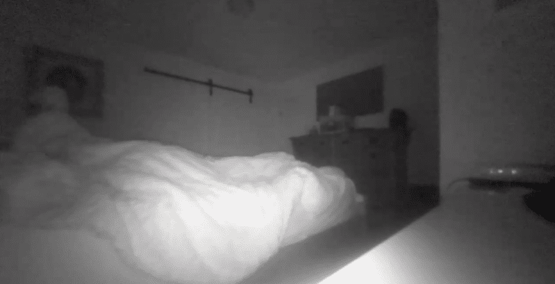 Daughter Caught Ghost in Her Dad’s Room on Video, People are Losing Their Minds