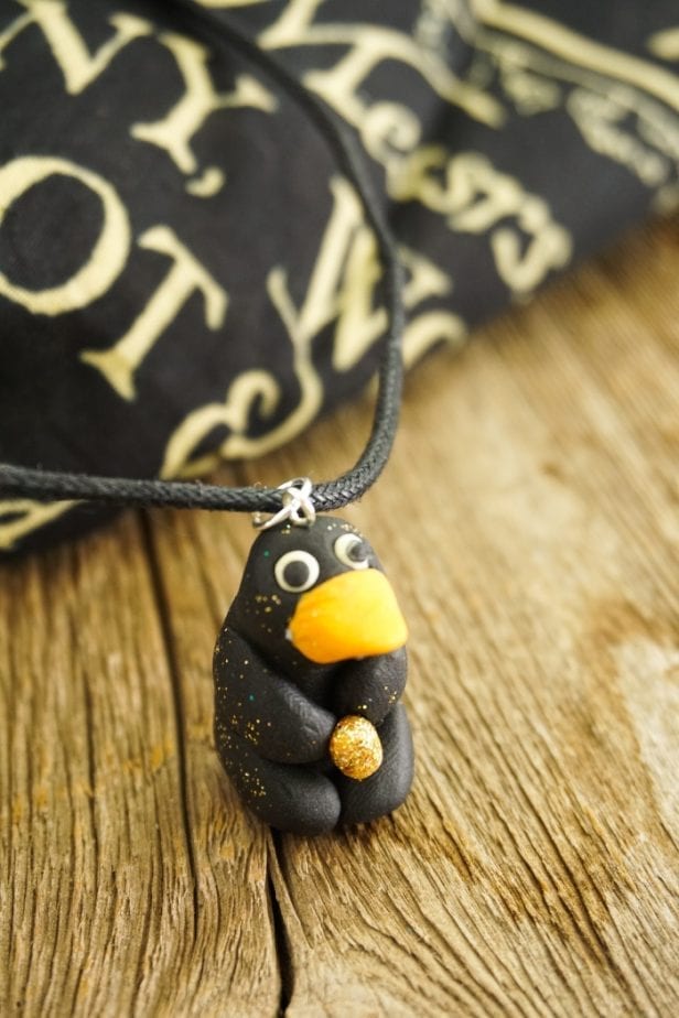 Let's be clear, when Fantastic Beasts originally came out, the Niffler was my bae. And this DIY Niffler Necklace is so Cute, I'm Hoarding It. #fantasticbeasts #harrypotter #niffler