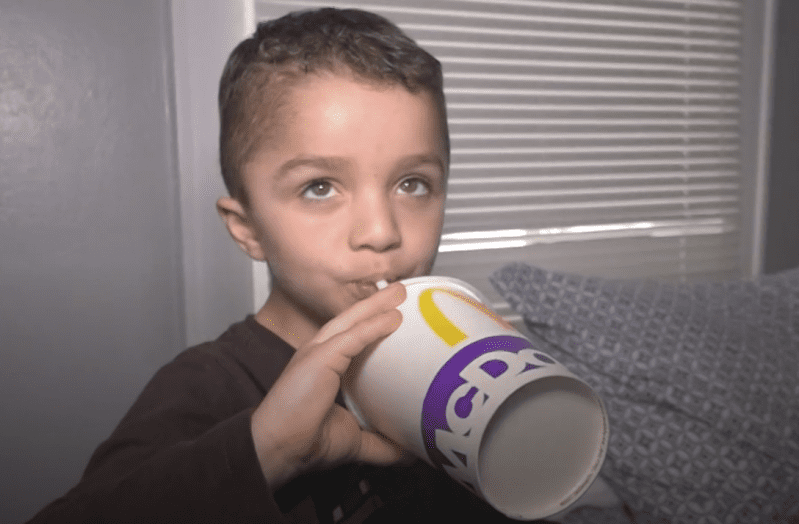 5-Year-Old Calls 911 to Order McDonald’s, Police Officer Delivers