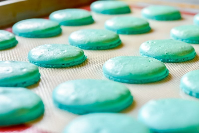 Blueberry Macarons are So Freaking Spectacular, I'm Marrying Them. They're without equal. And I need more. Immediately. #macarons #blueberrymacarons #macaroncookies #frenchmacarons