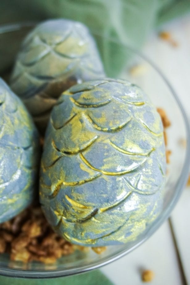 I've had this idea for Edible Dragon Eggs in my head for a long time--the reality of them is so much better than imagined! #dragoneggs #dragon #dragoneggcake #dragoncake