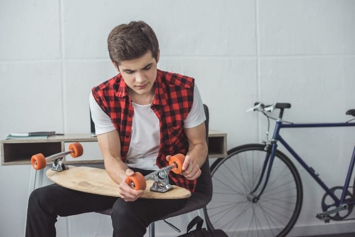 Talking to teens about their body and changes isn't always a simple topic, but it's an important one. If you're looking for ways to help ease into the conversation, these simple tips can help. #teens #parenting