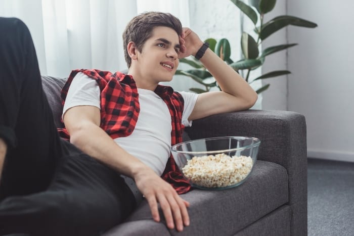 Talking to teens about their body and changes isn't always a simple topic, but it's an important one. If you're looking for ways to help ease into the conversation, these simple tips can help. #teens #parenting
