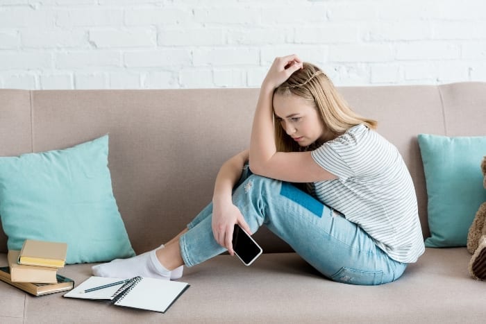 Talking to teens about their body and changes isn't always a simple topic, but it's an important one. If you're looking for ways to help ease into the conversation, these simple tips can help. #teens #parenting