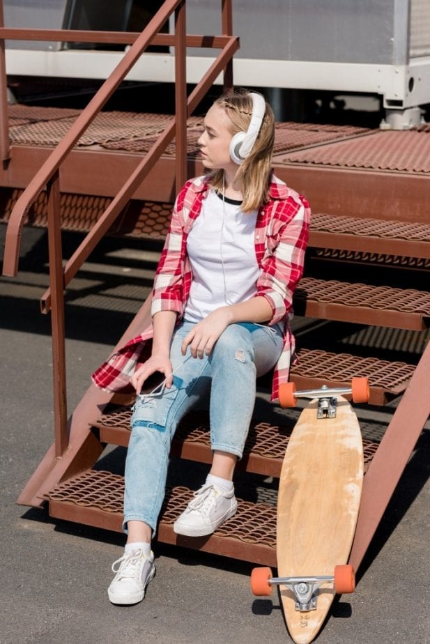 Talking to teens about their body and changes isn't always a simple topic, but it's an important one. If you're looking for ways to help ease into the conversation, these simple tips can help. #teens #parenting