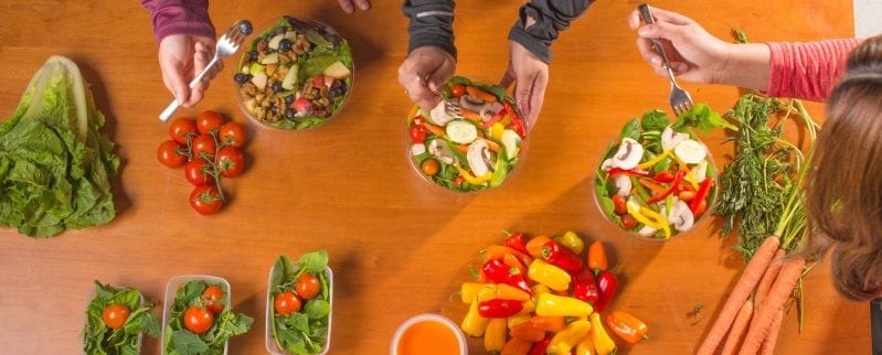 Sometimes, meal planning can feel like an uphill battle, but this hassle-free meal planner & shopping list (it's a free printable meal planner, by the way) makes all that a walk in the park. #mealplanning #freeprintablemealplanner #freeprintableshoppinglist