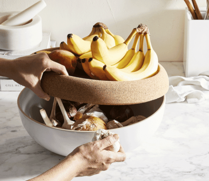 this is a super smart way to keep fruit flies away from your fruit