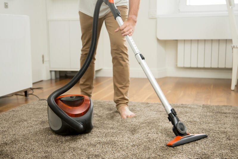 Study Says Marriages Where Husbands Do More Chores Is More likely to End in Divorce