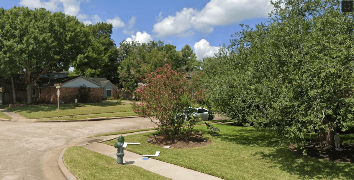 This Site Shows Random Street Views From Around The World and I Can’t Stop Using It
