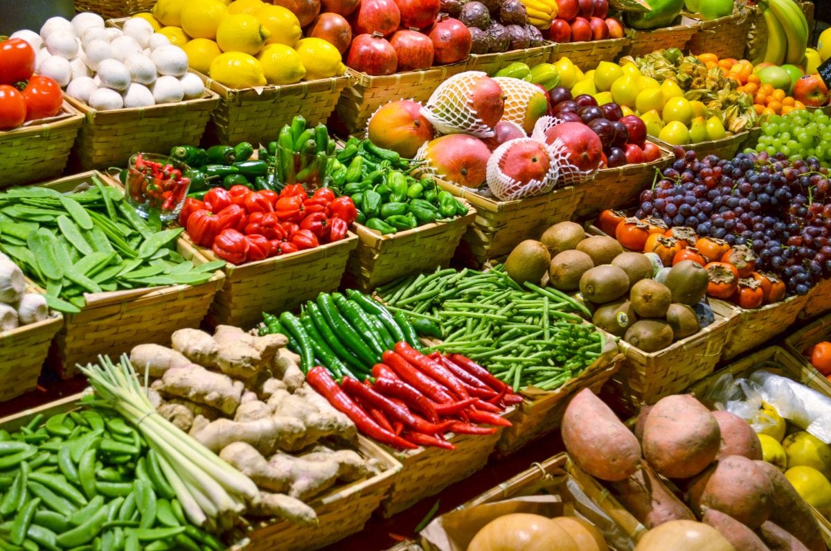 15 Long-Lasting Fresh Fruits And Vegetables You Can Stock Up On