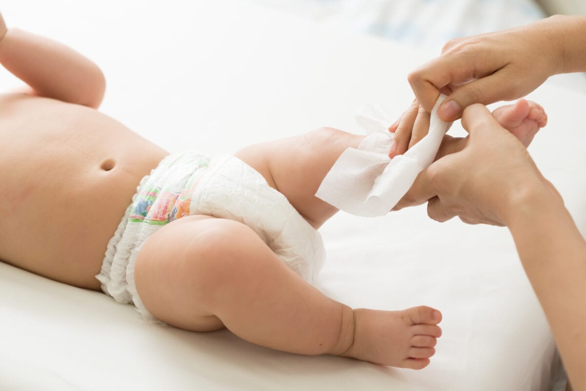 How to Make Homemade Baby Wipes