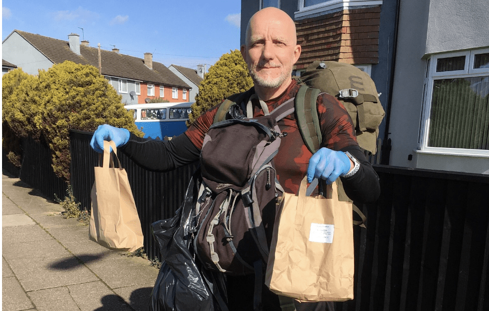 This Teacher Walks 5 Miles Every Day Delivering Food To Students In Need and My Heart Is Full