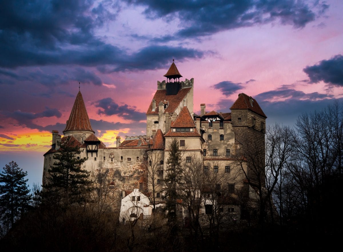 Here’s An Entire List Of The Spookiest Virtual Tours You Can Take Right Now
