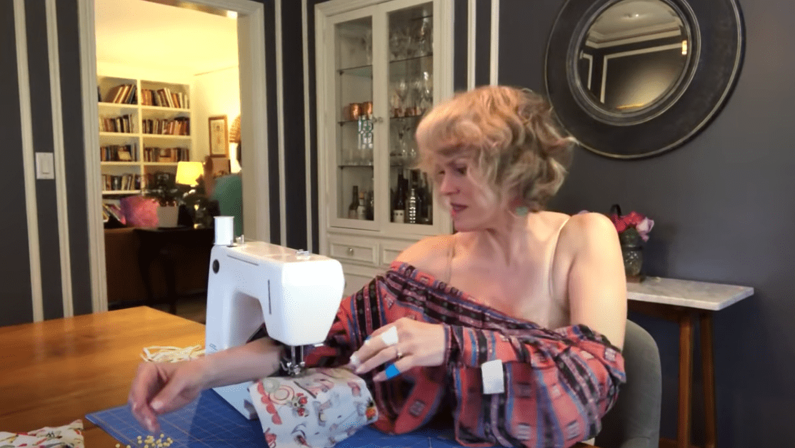 Stephanie Weir from MadTV Posted A Hilarious Face Mask Tutorial and I’m Dying Laughing