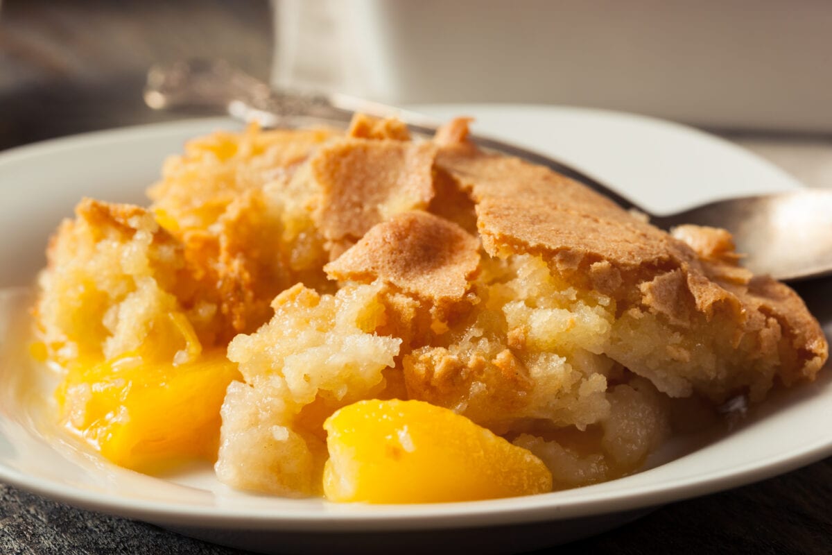 6-Ingredient Peach Cobbler