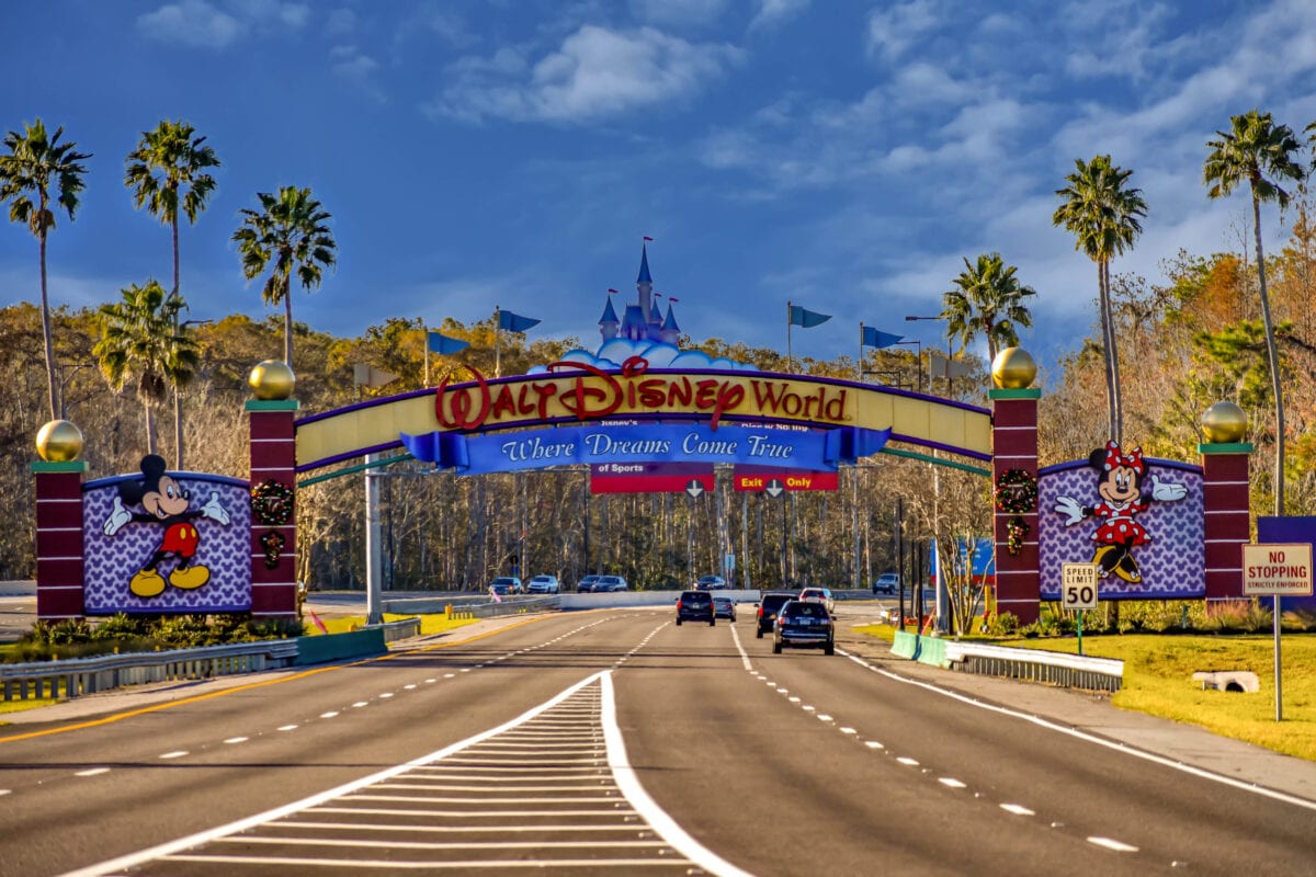 Disney World Is Officially Taking Reservations For July And I Am Ready