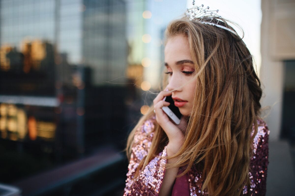 My 12-Year-Old Wants A Phone, But I’m Not Ready