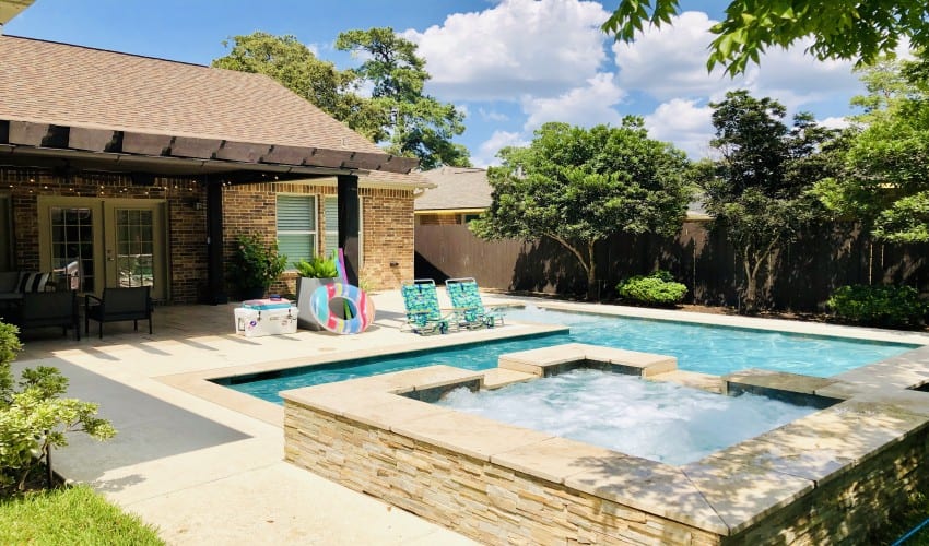 People Are Renting Out Their Pools By The Hour So You Can Go Swimming While Social Distancing