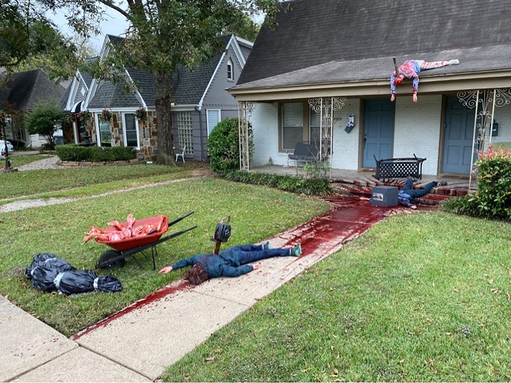 These Halloween Decorations Are So Scary That People Are Calling The Police