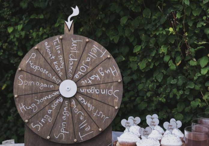 13 Fun Family Games To Ring In The New Year