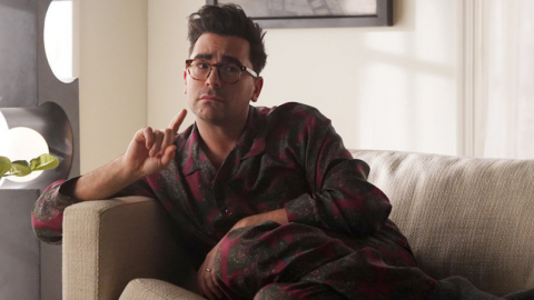 Dan Levy Is All Of Us In This SNL Zillow Skit