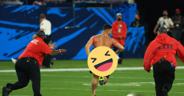 That Streaker Picked Up More Yards Than The Chiefs Offense Did All Night