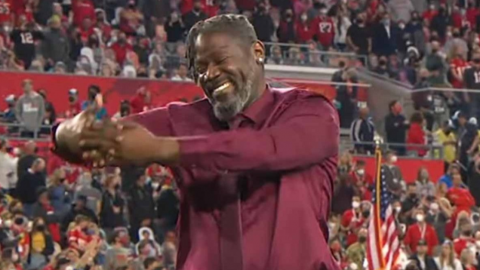 Meet The Deaf Rapper That Performed At The Super Bowl And Stole The Hearts of Literally Everyone