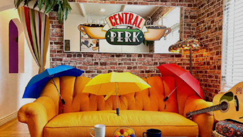 You Can Stay At A ‘Friends’ Themed Airbnb And Its Nods To The Show Are Perfect