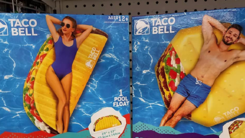 You Can Get Inflatable Taco Bell Pool Floats That Come In Your Favorite Taco Bell Meals And Sauces