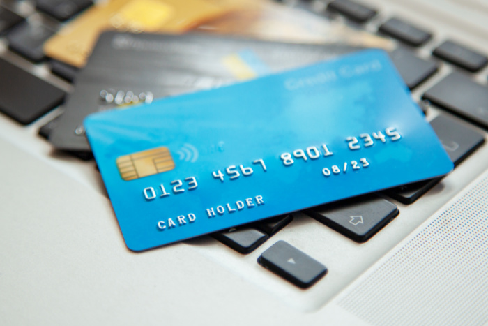 This image has an empty alt attribute; its file name is credit-card.jpg