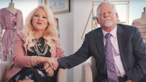 LuLaRoe Retailers Are Leaving 1-Star Reviews For ‘LuLaRich’ And I’m Not Surprised