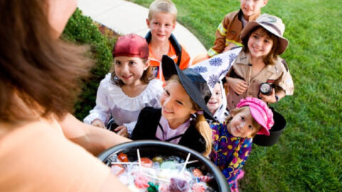 Dear Parents, Please Be Patient With Kids On Halloween This Year