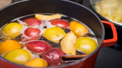 Here’s How You Can Make Your House Smell Like Fall With This Easy Simmer Pot Recipe