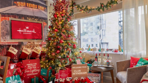 You Can Now Book A Stay In Suites That Will Make You Feel Like You’re In A Hallmark Christmas Movie