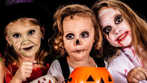 I Let My 14 Year Old Go Trick-Or-Treating And I Won’t Apologize For It