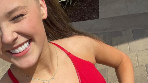 JoJo Siwa Dyed Her Her Brown and She Looks Amazing