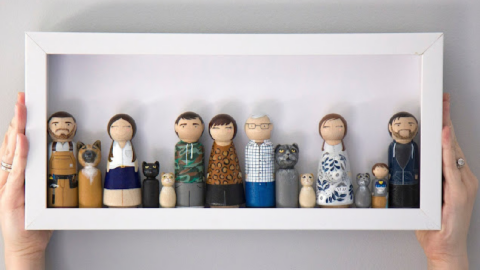 These Personalized Wooden Peg Family Portraits Are An Absolutely Adorable Gift